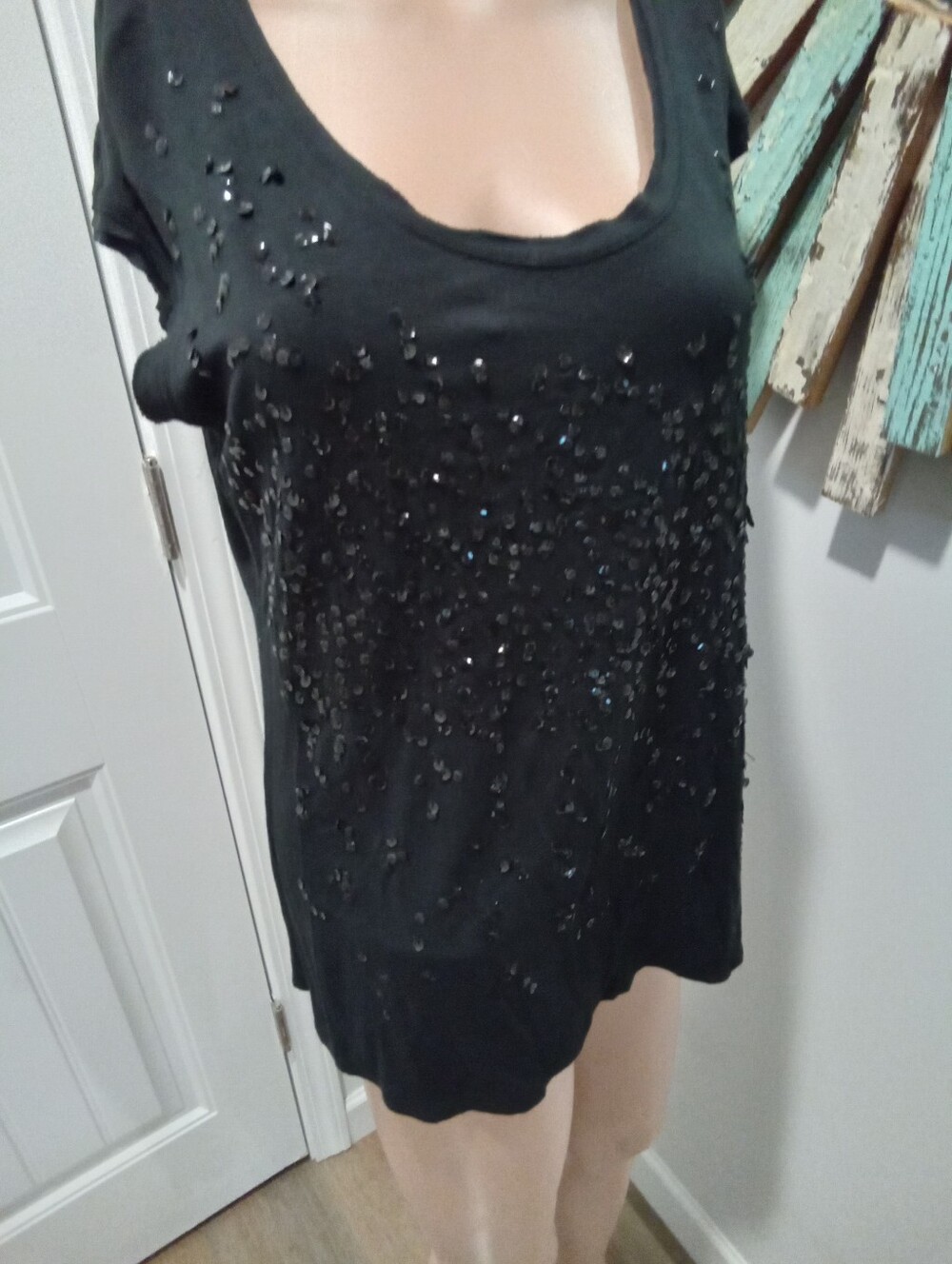 New York & Company Sz M Black Sequin/Glimmer Embellished Scoop Neck Knit Top